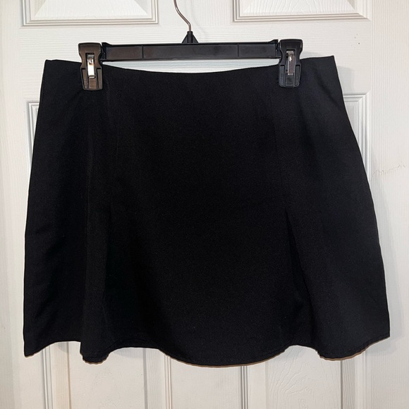 Vintage Women’s Black Mini Pleated Skirt - Picture 1 of 2